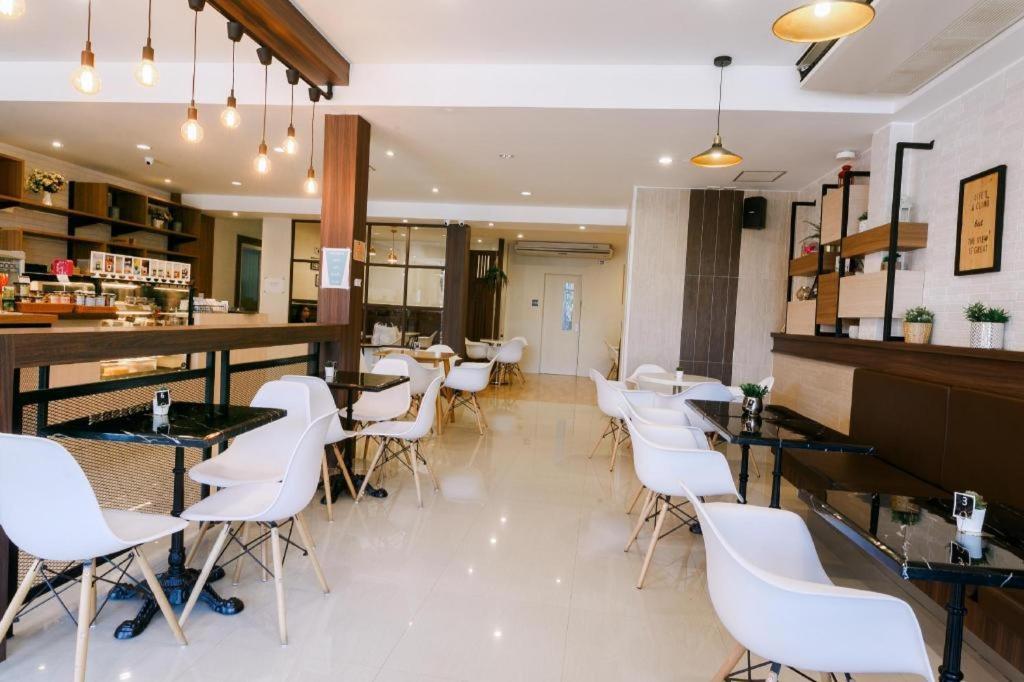 City Park Hotel Phatthalung Zewnętrze zdjęcie
