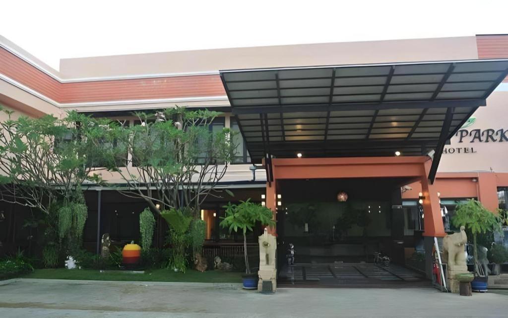 City Park Hotel Phatthalung Zewnętrze zdjęcie
