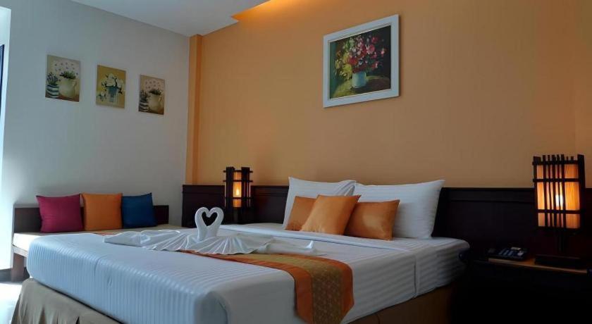 City Park Hotel Phatthalung Zewnętrze zdjęcie