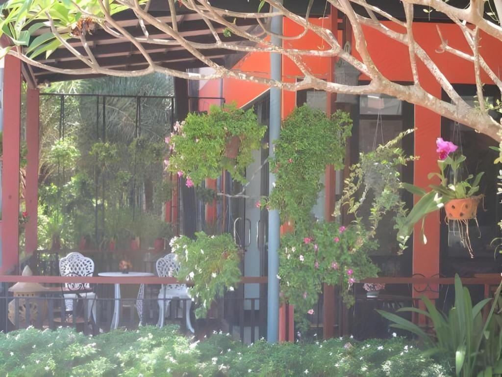 City Park Hotel Phatthalung Zewnętrze zdjęcie