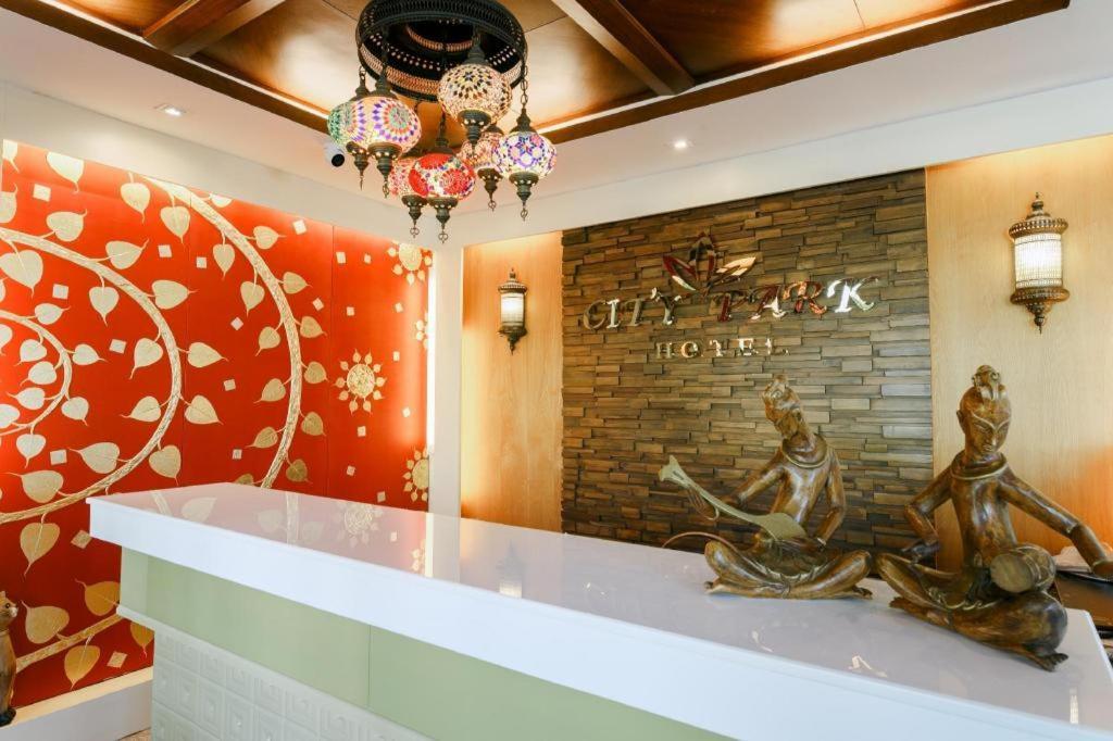 City Park Hotel Phatthalung Zewnętrze zdjęcie